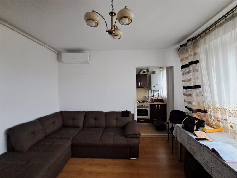 Bucurestii Noi, Damaroaia, Parc Bazilescu,