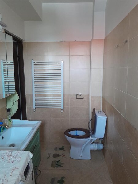 Bucurestii Noi, Damaroaia, Parc Bazilescu,